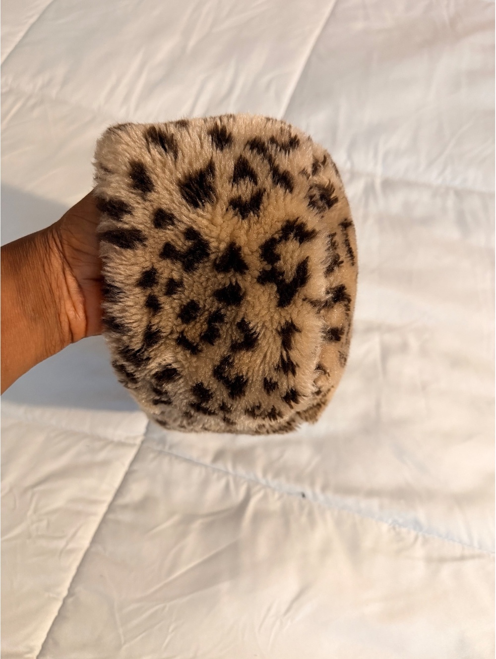 Everitt Faux Fur Leopard Print Bucket Hat